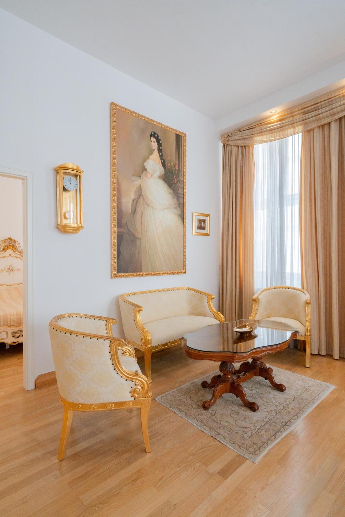 Empress Sisi Royal Apartment ウィーン エクステリア 写真